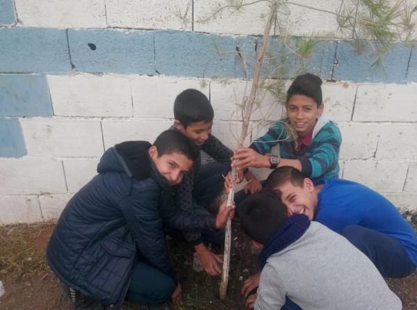 Okulumuz Öğrencileri ´Bir Fidan Bin Ağaç´ etkinliği çerçevesinde ağaç dikimi gerçekleştirdiler. 